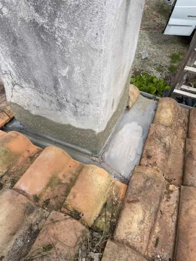 Changement de zinguerie sur cheminée à Tonnay Charente, Rochefort, GALOPIN Toiture