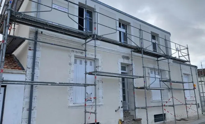 Installation de gouttières zinc à Fouras, Rochefort, GALOPIN Toiture