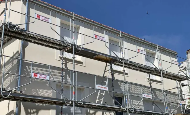 Installation de gouttières zinc à Fouras, Rochefort, GALOPIN Toiture