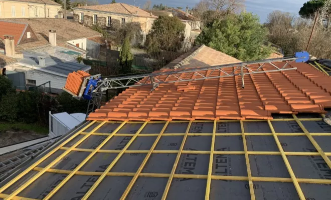 Remplacement des tuiles sur toiture complète à Royan, Rochefort, GALOPIN Toiture