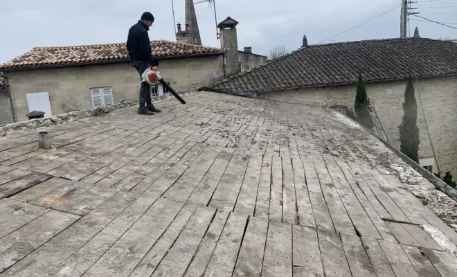 Remplacement des tuiles sur toiture complète à Royan, Rochefort, GALOPIN Toiture