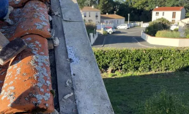 Installation de rive avec remplacement de tuile a Tonnay Charente, Rochefort, GALOPIN Toiture