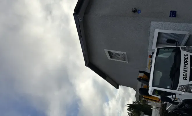 Rénovation sur avant toit à Saintes avec pose de l’embout PVC et bandeau PVC blanc, Rochefort, GALOPIN Toiture